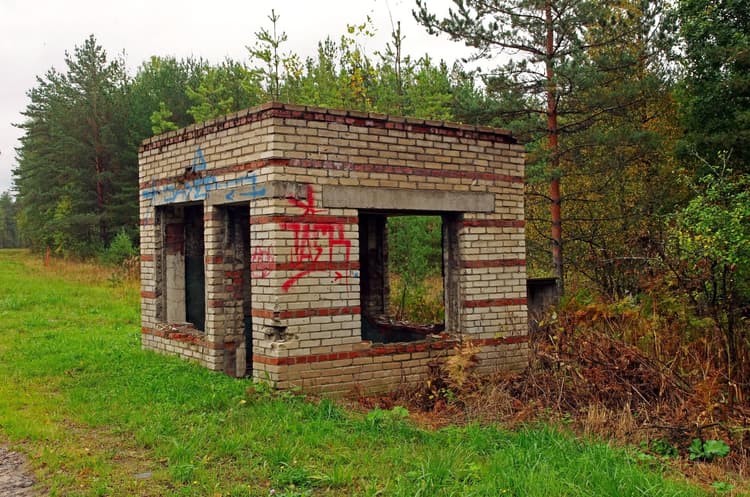 Alt